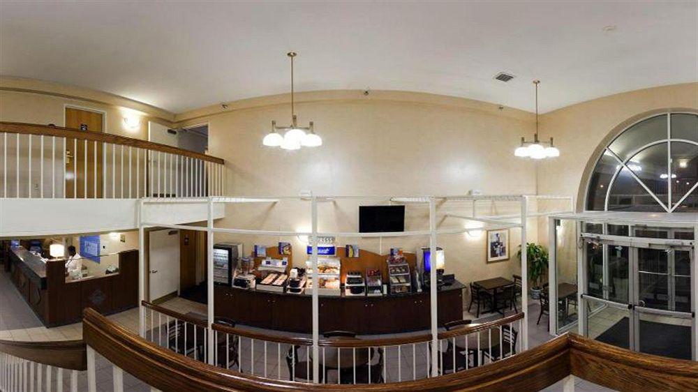 Holiday Inn Express Des Moines-At Drake University, An Ihg Hotel Exterior foto
