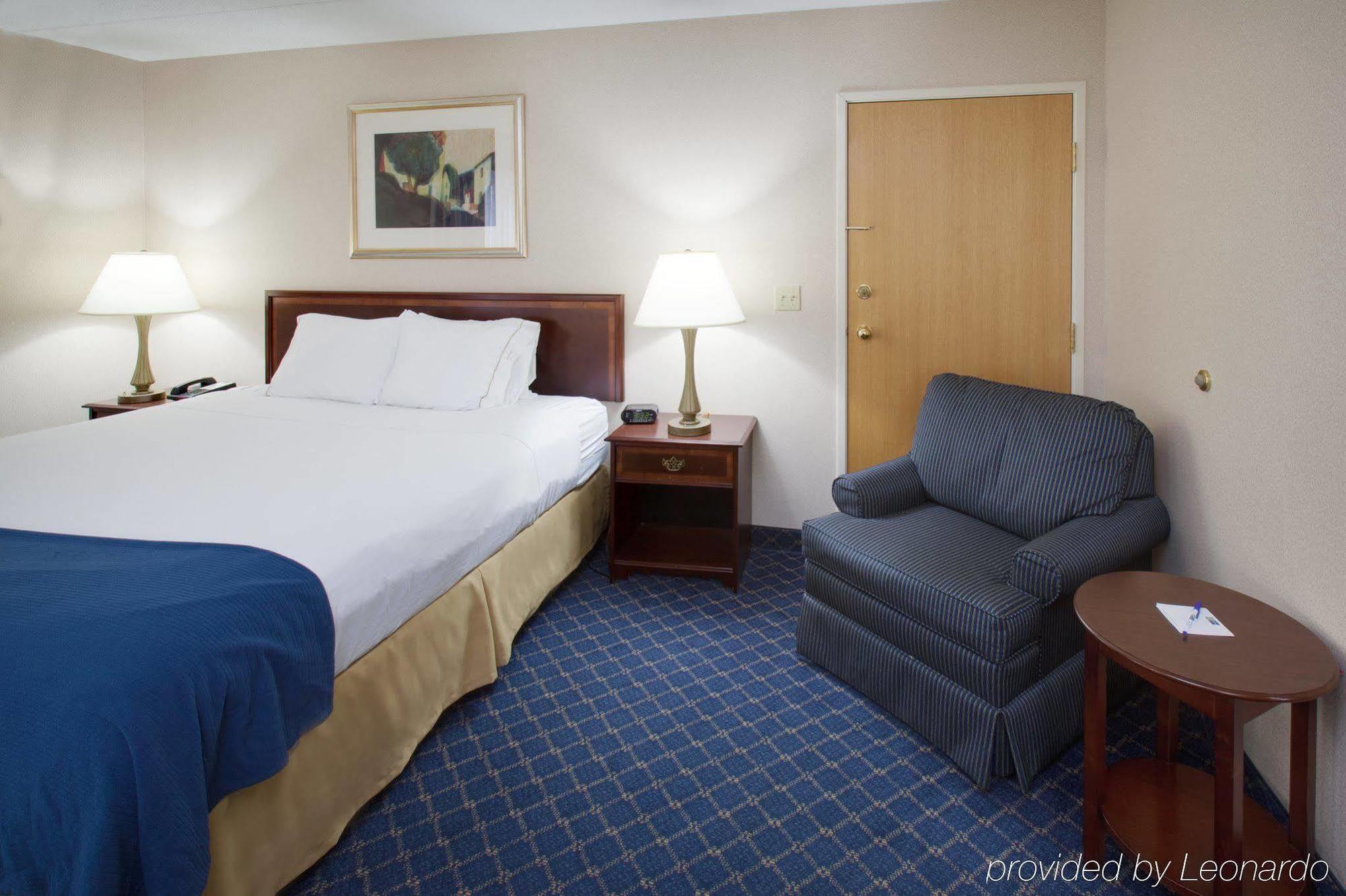 Holiday Inn Express Des Moines-At Drake University, An Ihg Hotel Zimmer foto