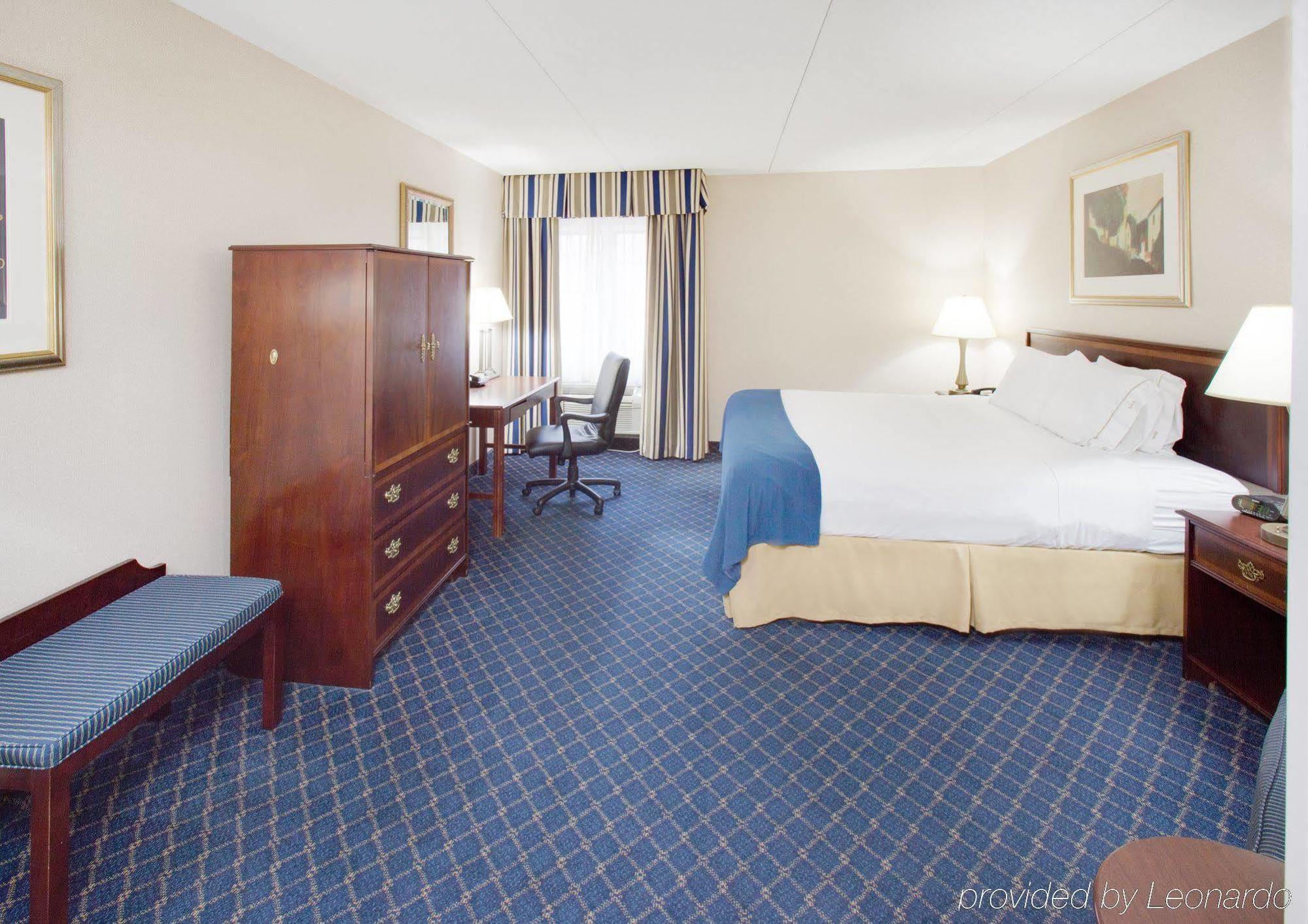 Holiday Inn Express Des Moines-At Drake University, An Ihg Hotel Zimmer foto